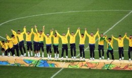 巴西队球员爆料视频最新,揭秘内幕与争议瞬间